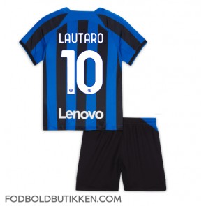 Inter Milan Lautaro Martinez #10 Hjemmebanetrøje Børn 2022-23 Kortærmet (+ Korte bukser)